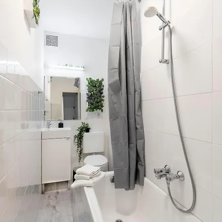 Apartment Spacestays For 4 Wifi Netflix Essen